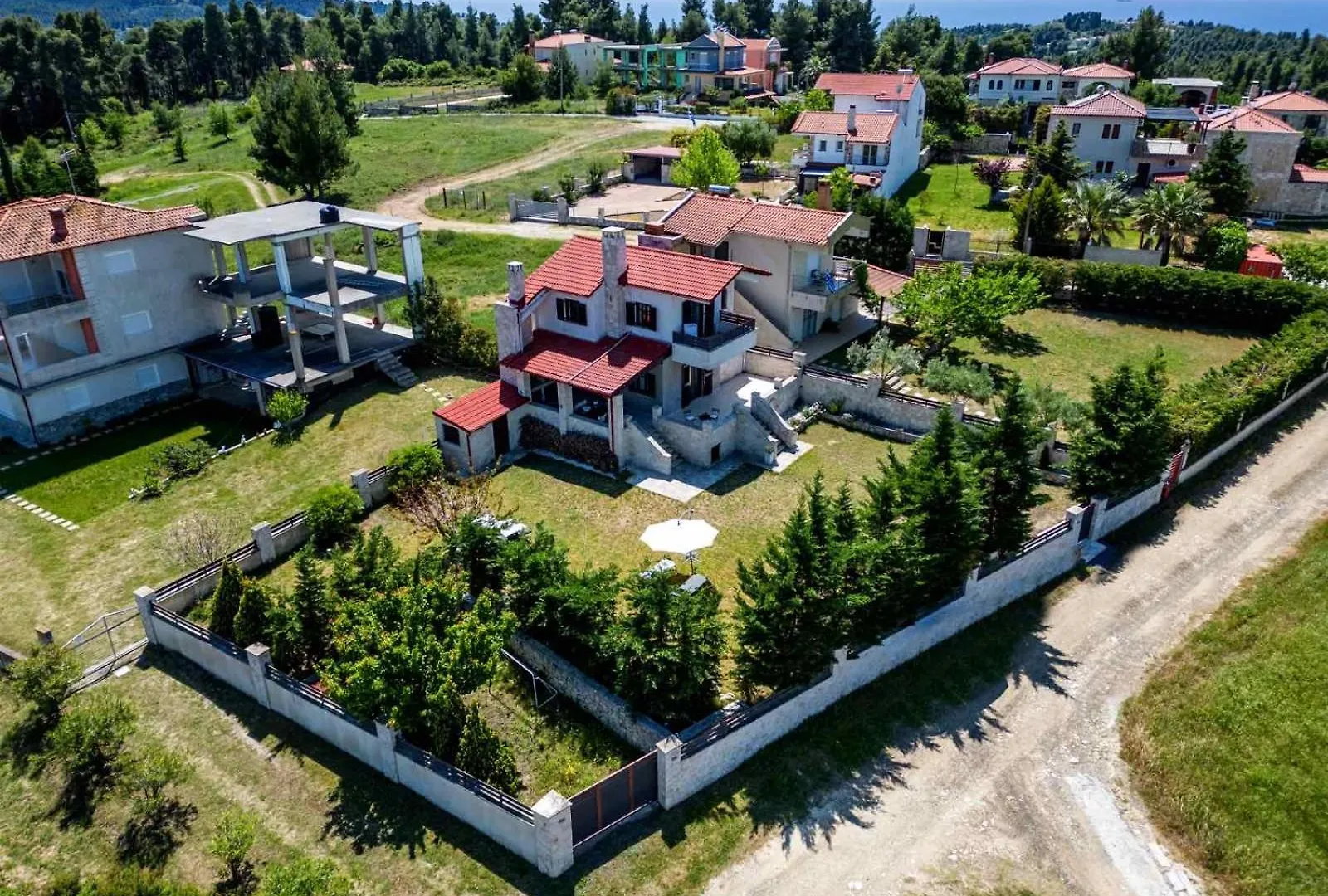 Elani Top Hill Villas 0*,